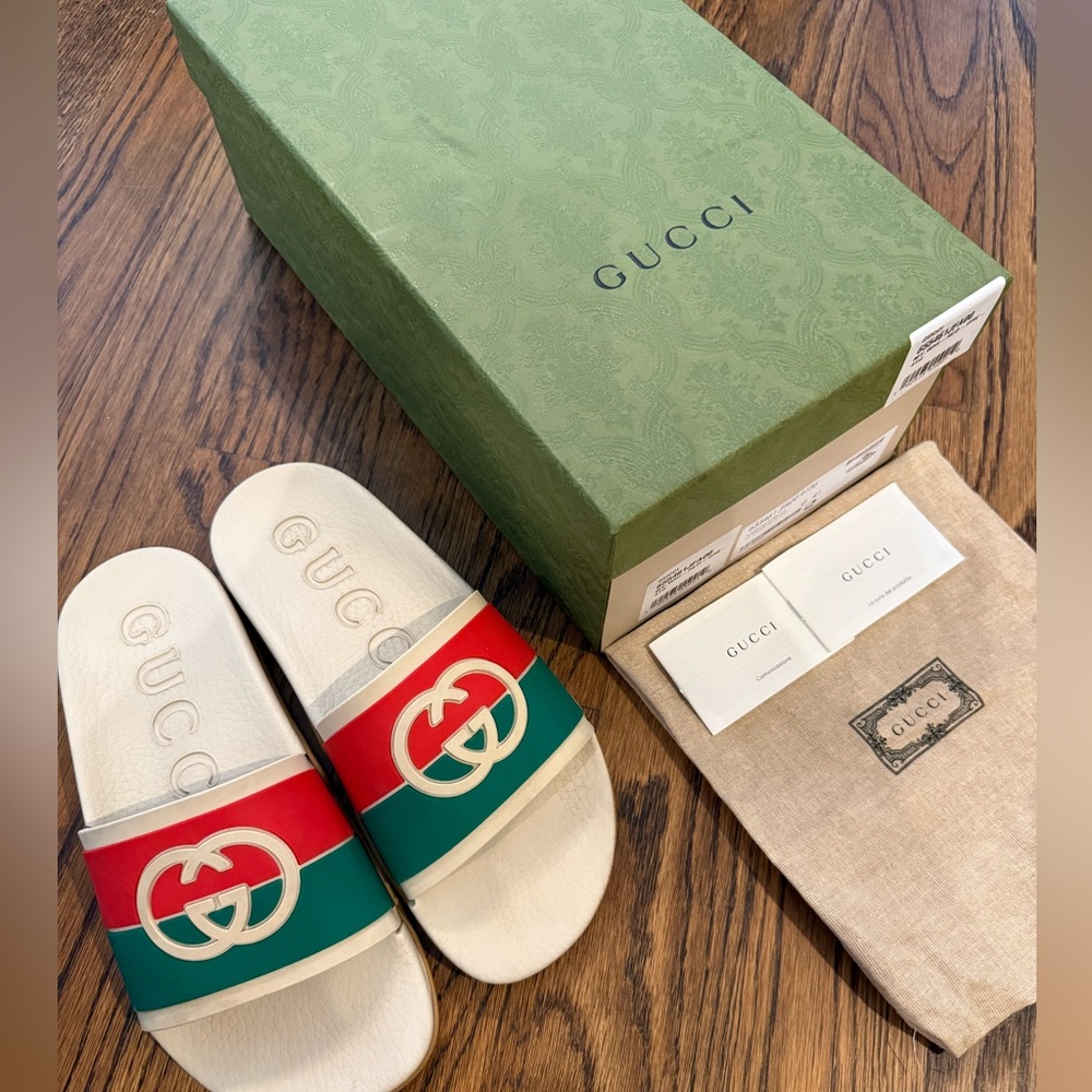 Gucci Red and Green Sandals